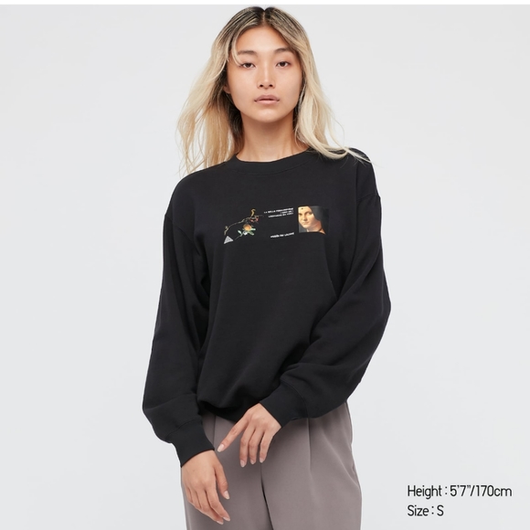 Uniqlo Tops - Uniqlo louvre museum sweatshirt